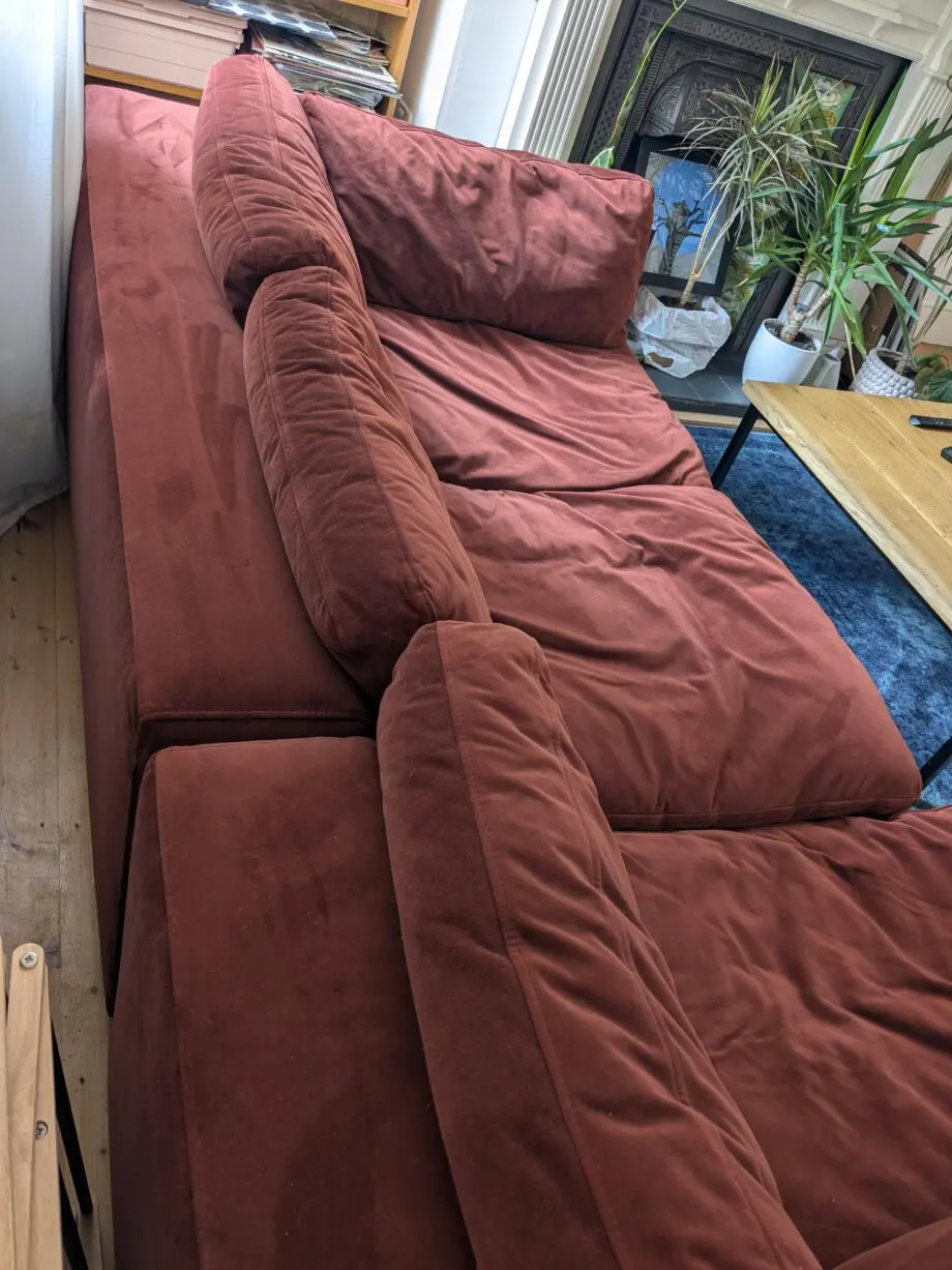 Samona Auburn Velvet Chaise Sofa