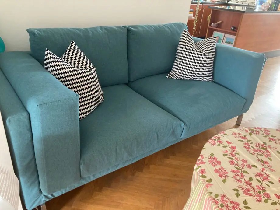 Large 2-seater sofa