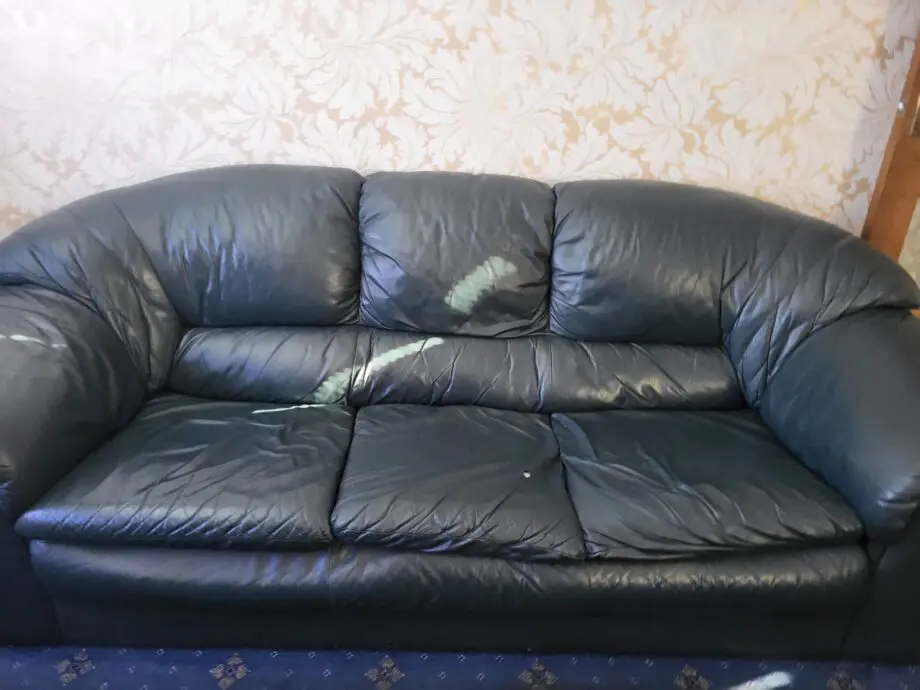Dark green sofa set