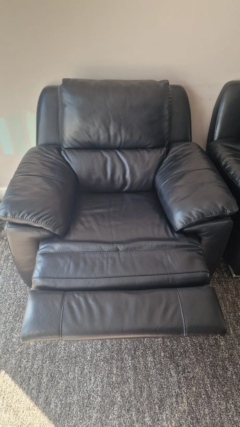 Black Leather Recliner Sofa and 2 Recliner Armchairs
