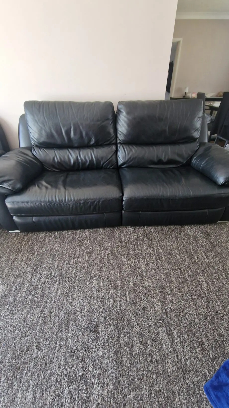 Black Leather Recliner Sofa and 2 Recliner Armchairs