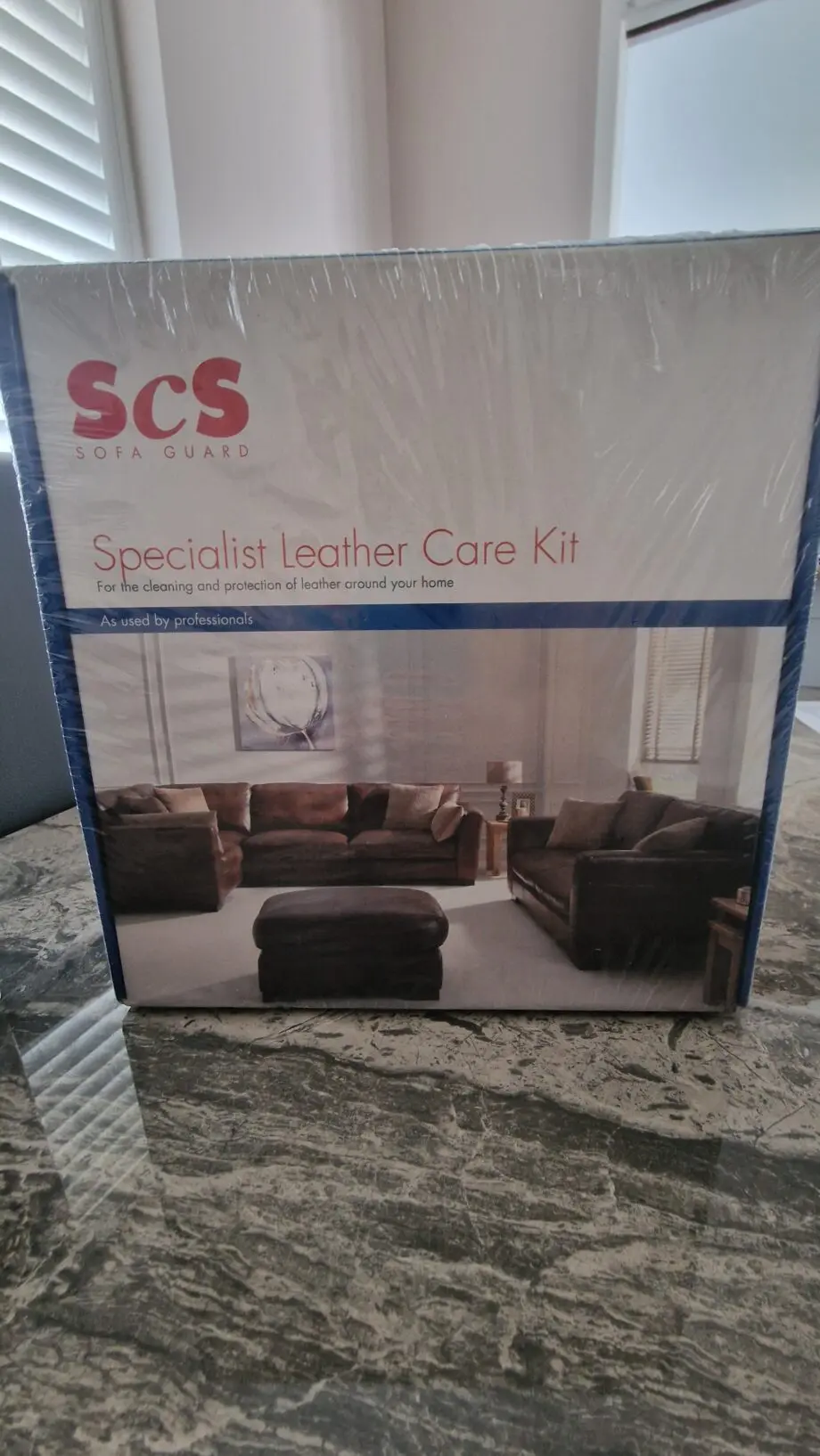 Black Leather Recliner Sofa and 2 Recliner Armchairs
