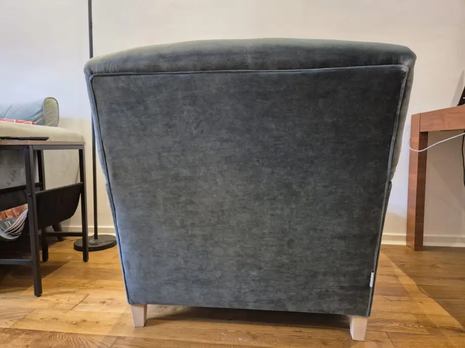 Loaf Chin Chin chair in Sopping Seagrass Clever Velvet