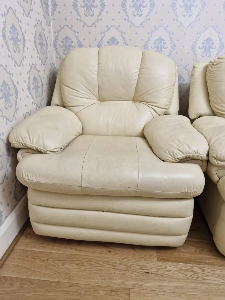 Cream Leather Reclining Sofa Suite