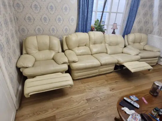 Cream Leather Reclining Sofa Suite