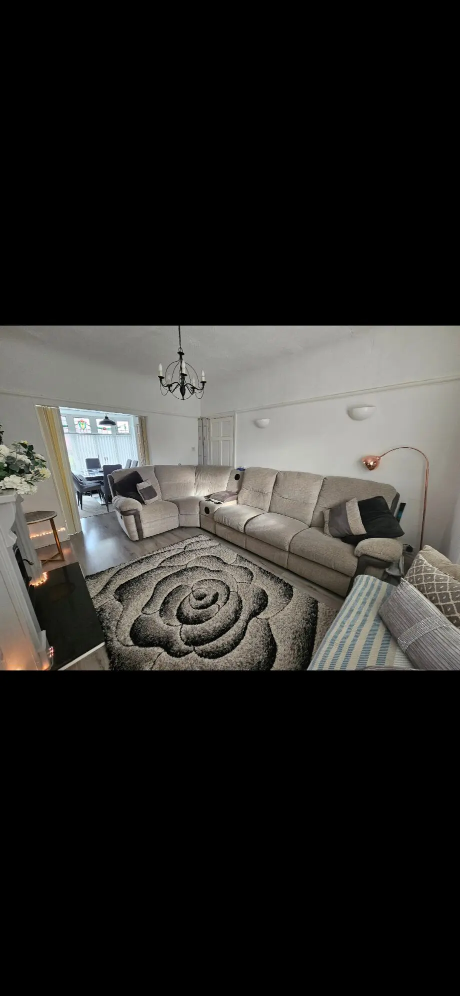 L shaped recliner sofa (detachable)