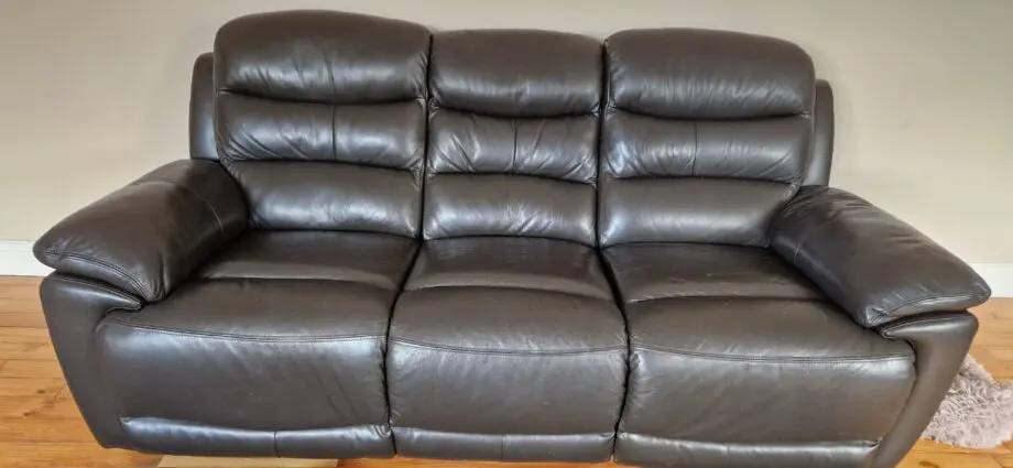Dfs Dark Brown Leather reclining Sofa