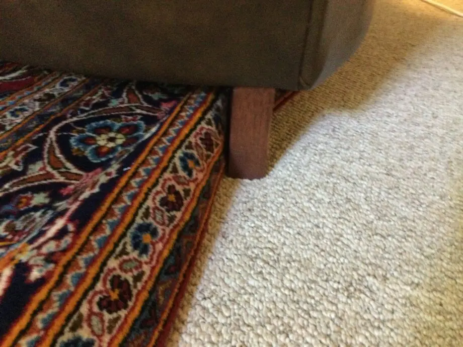 3 settee brown settee