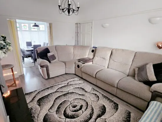 L shaped recliner sofa (detachable)