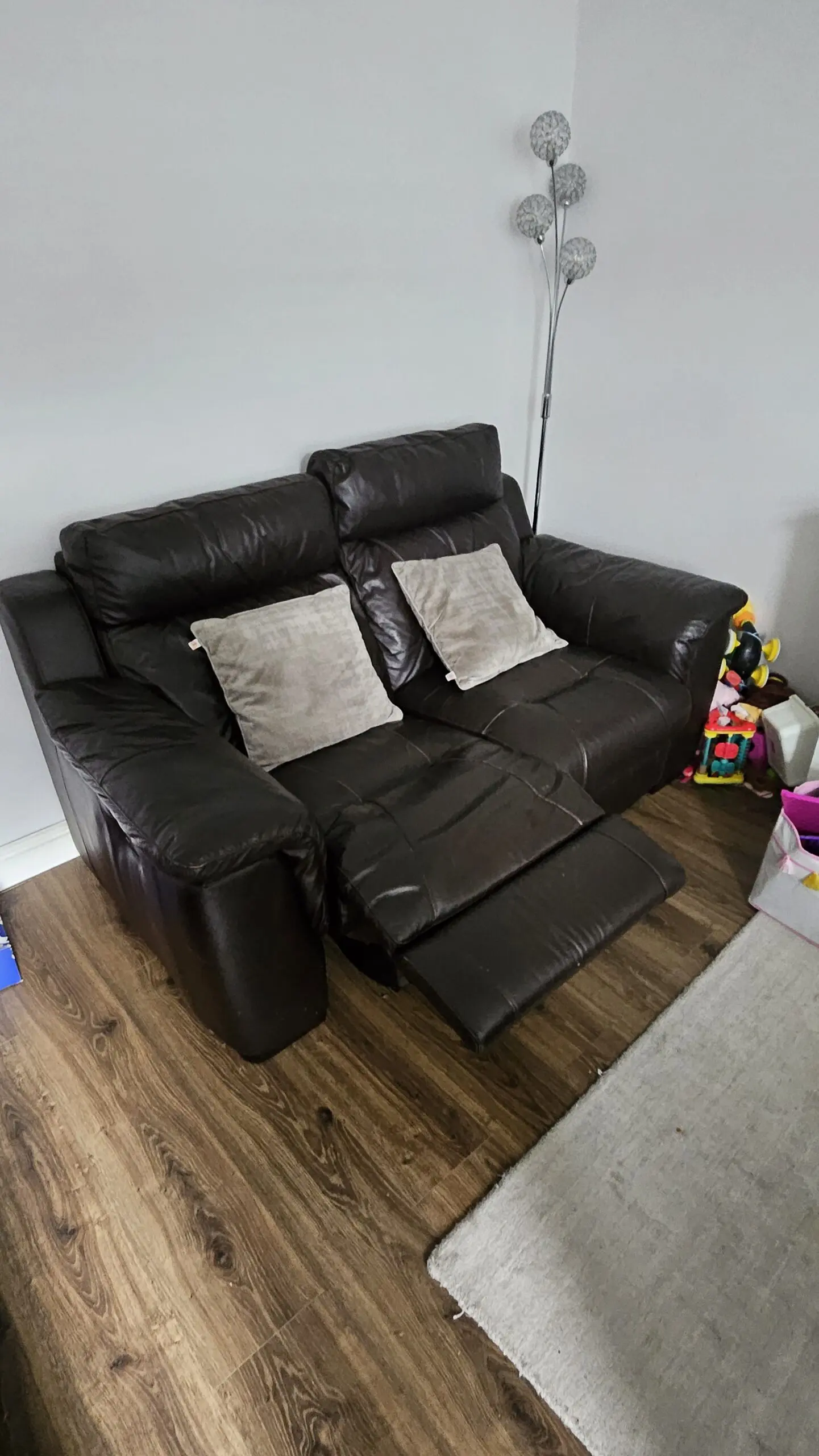Brown Leather recliner sofer set
