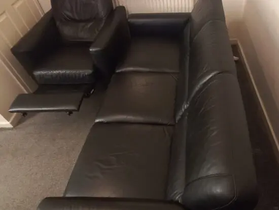 3 Seater and 1 Seater with USB button with electric plug 100% leather black colour it's still locked like new