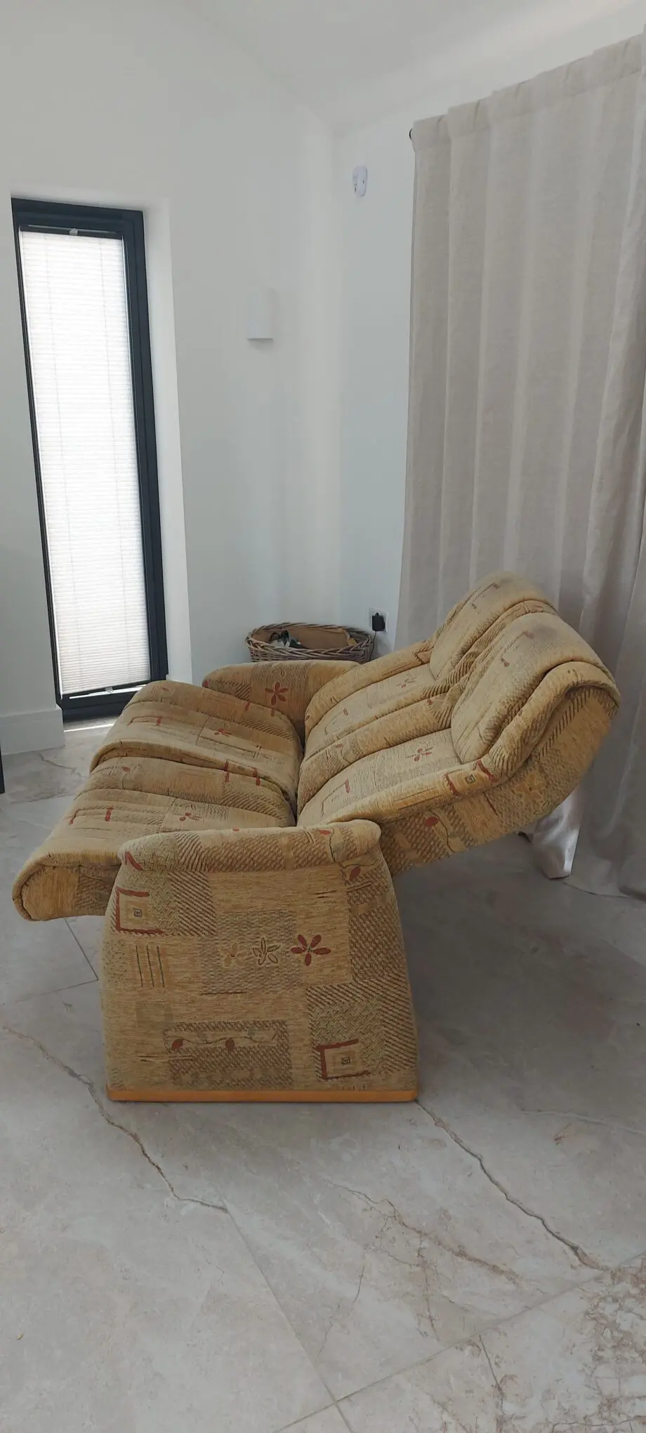 2 seater manual recliner sofa