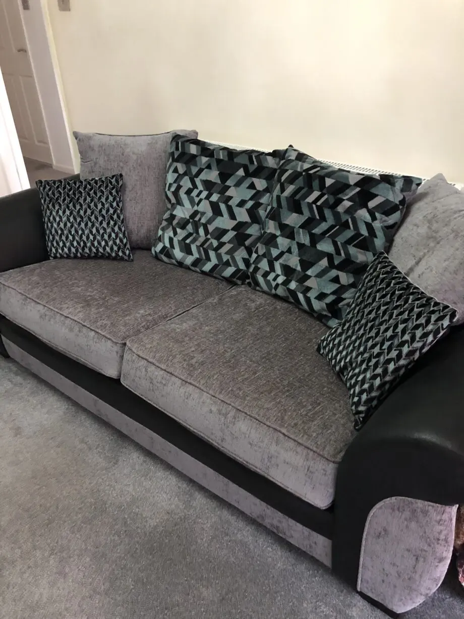 SCS Kadie 3 seater & 2 seater matching sofa's 7 months old