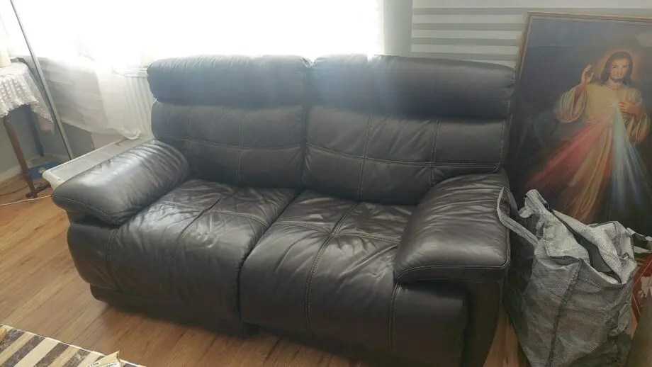 Brown Leather Electeic Reclining Sofa