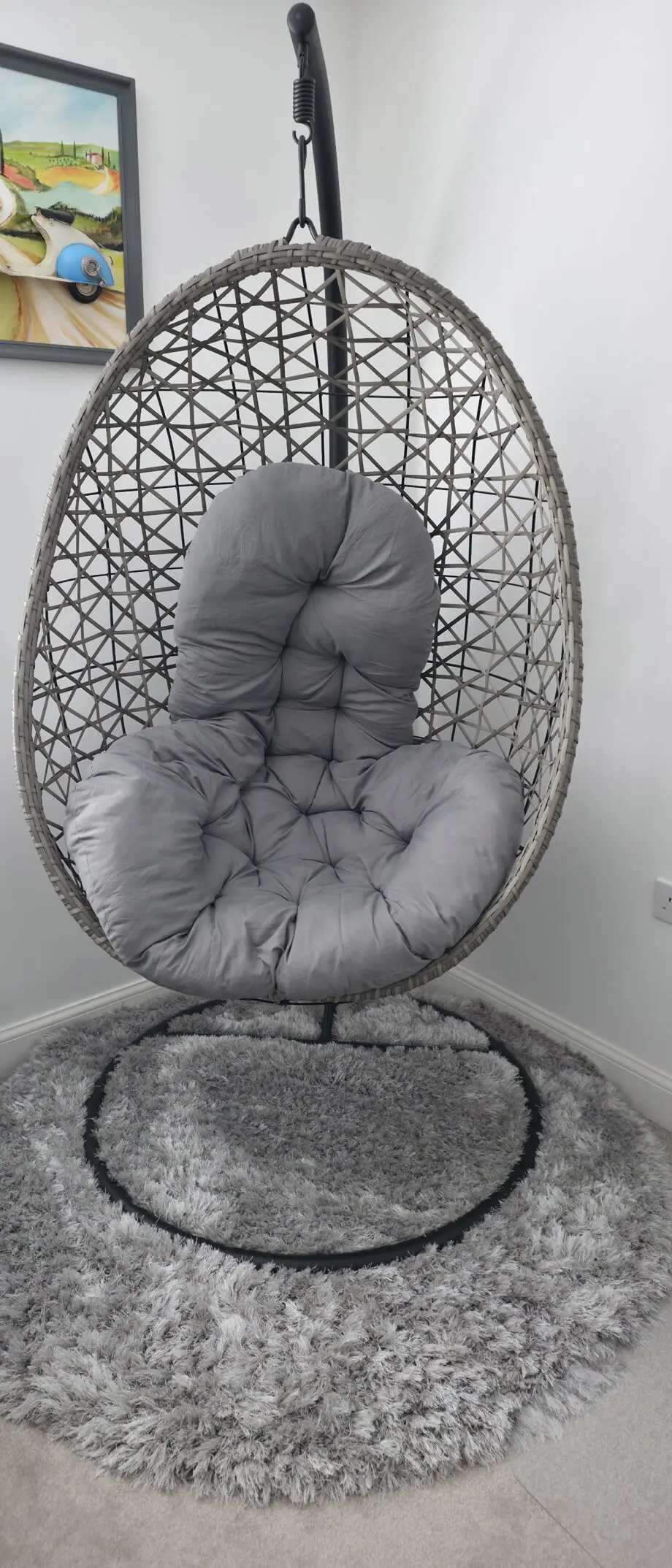 Egg chair