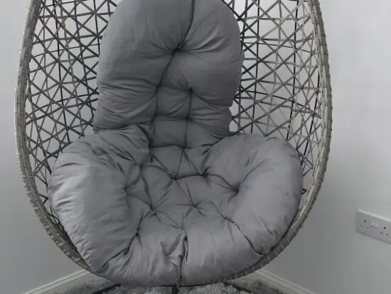 Egg chair