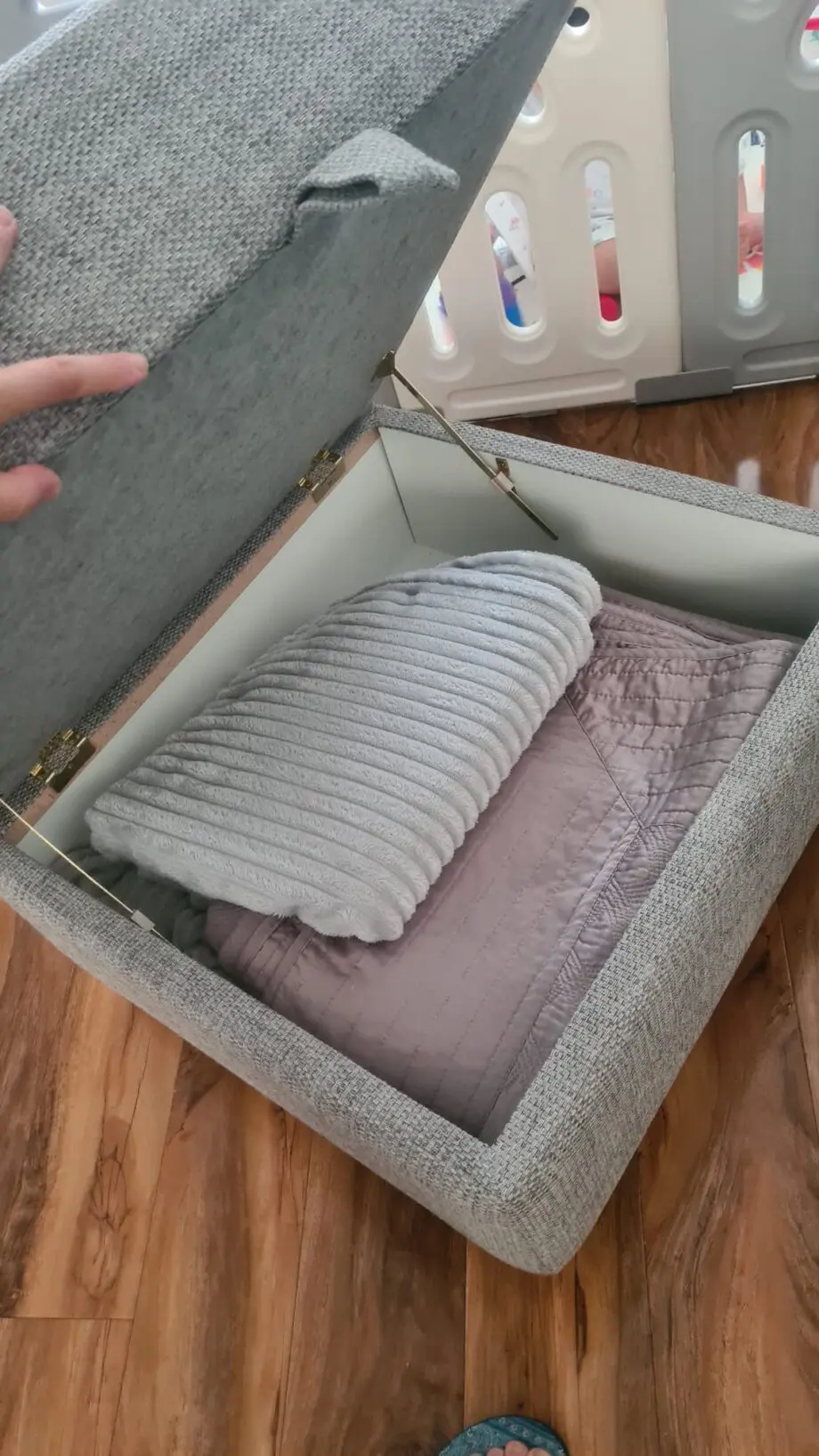 New gray sofa bed, Lorella model, with updated warranty, purchased in DFS