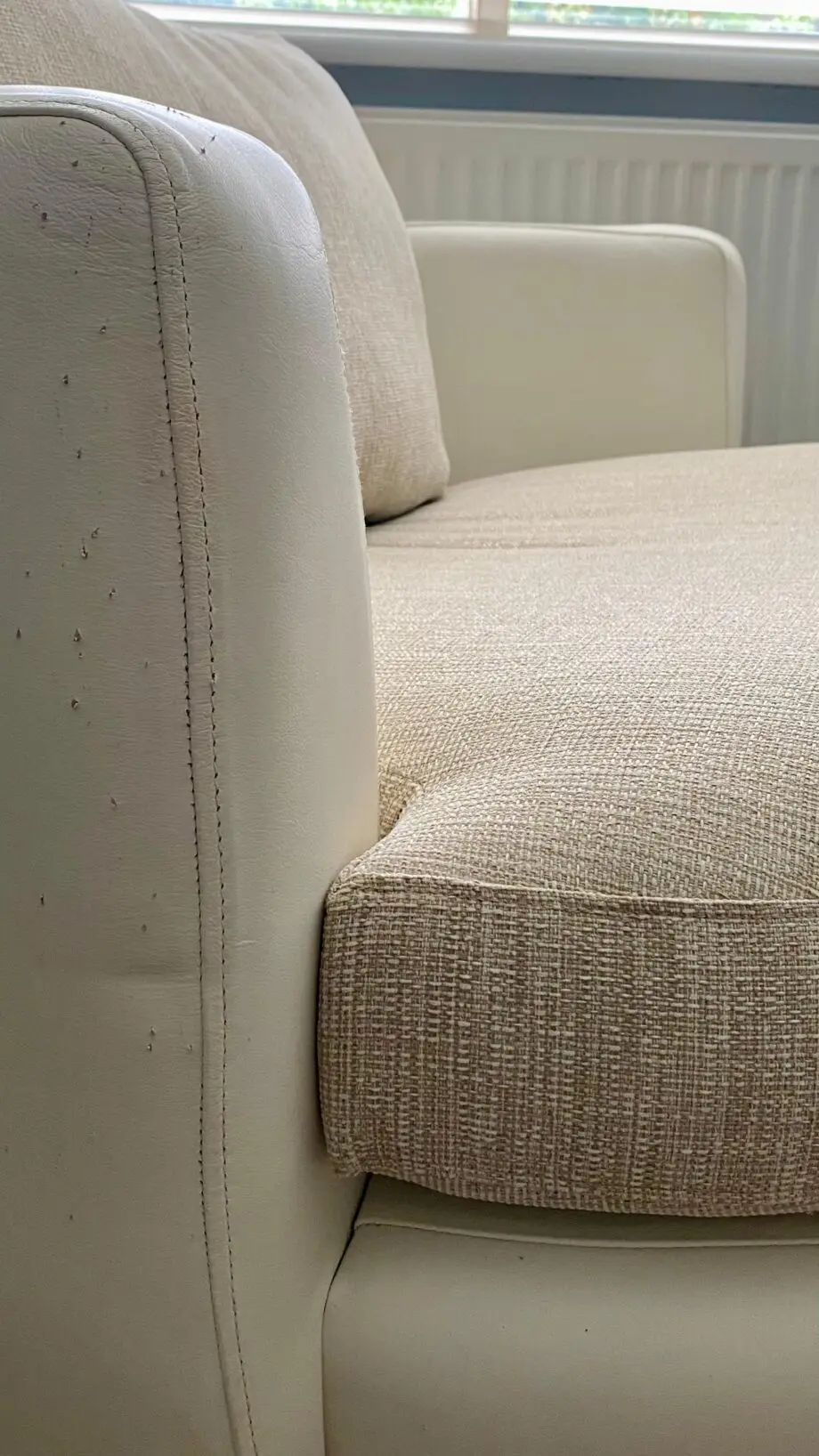Round snuggle sofa and swivel snuggle chair
