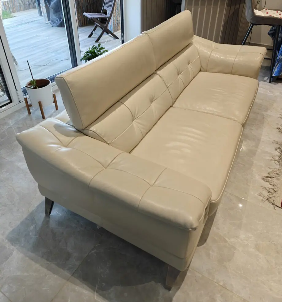 Cream Leather Sofa – 3 Seater with Manually Adjustable Head Rests – Sofology
