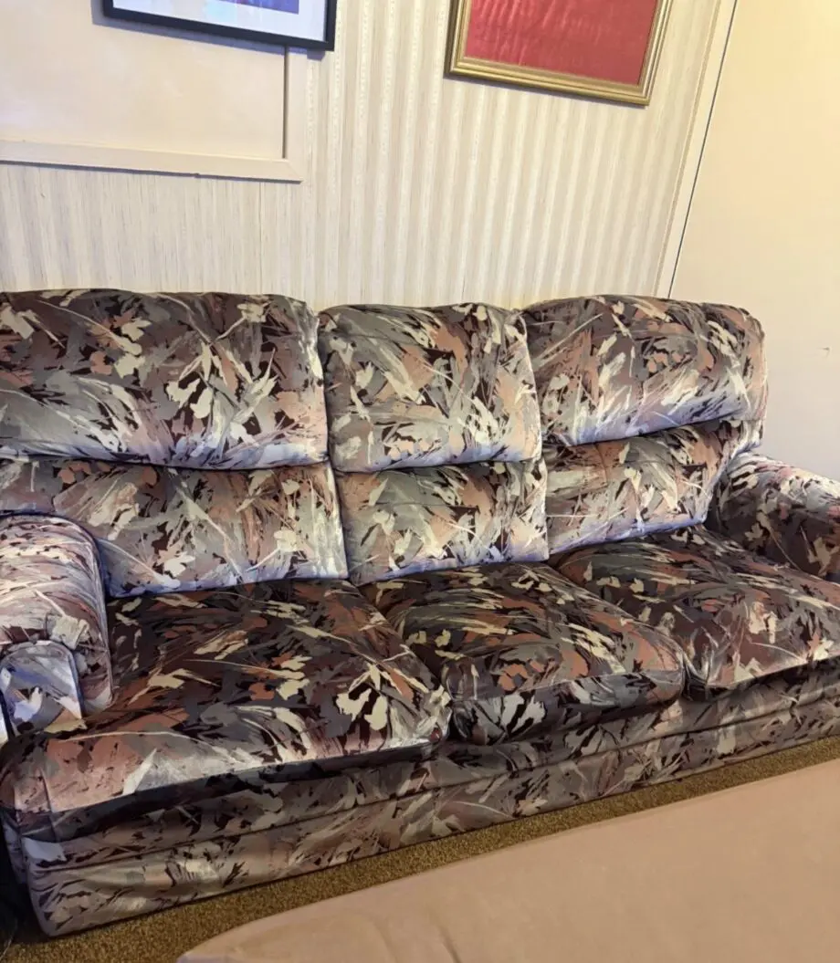 3 seater sofa and 2 armchairs