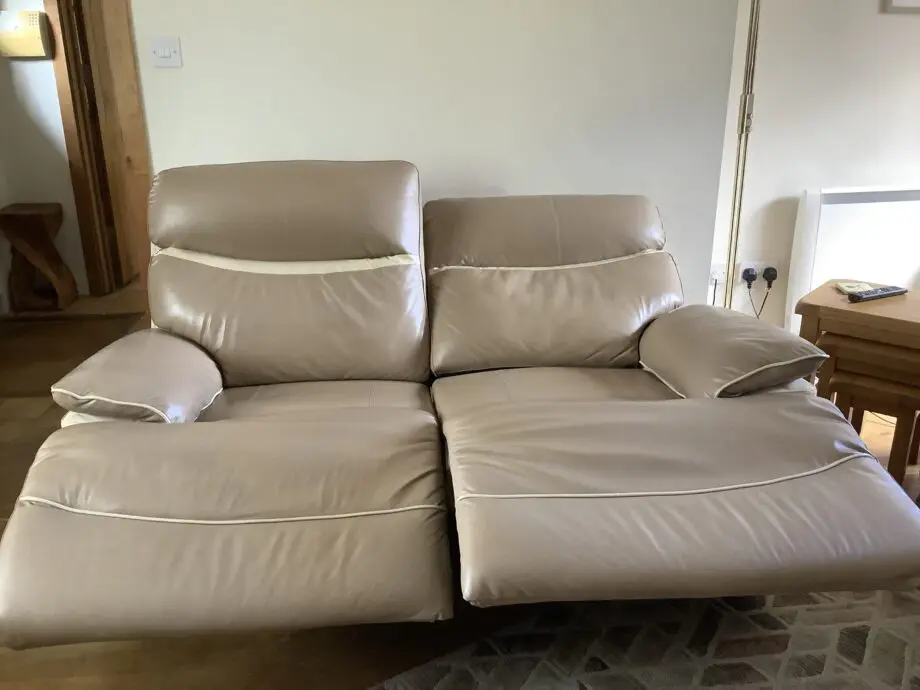 Lay-Z-Boy recliner sofa and chair