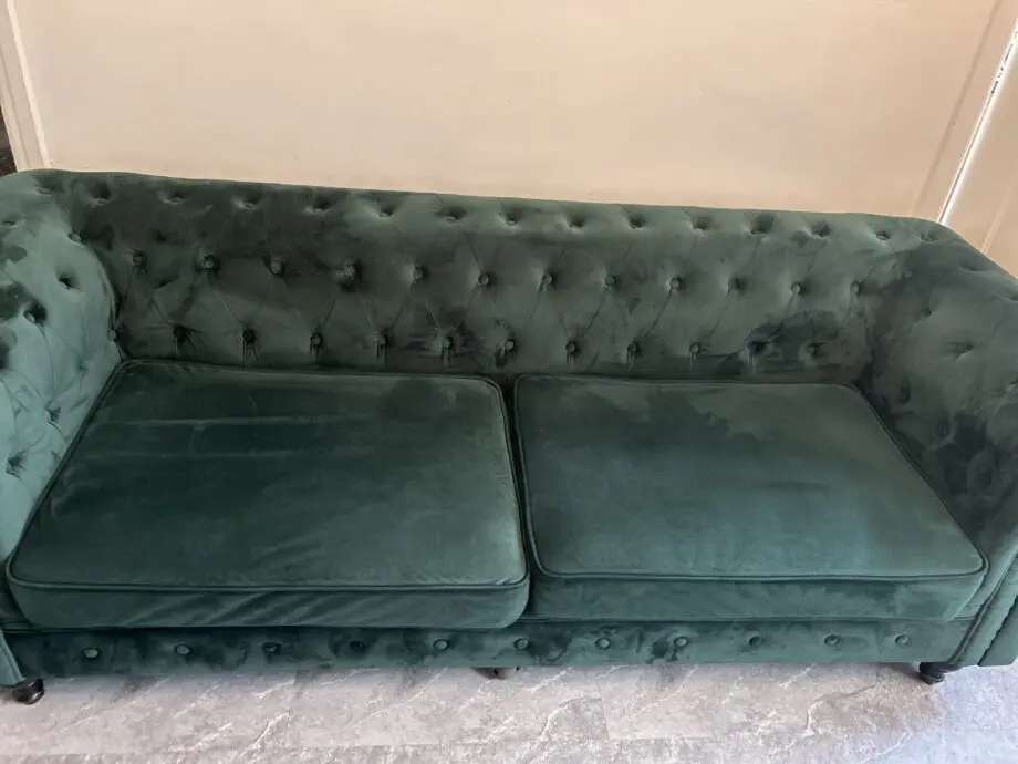 Home detail Chesterfield green sofa
