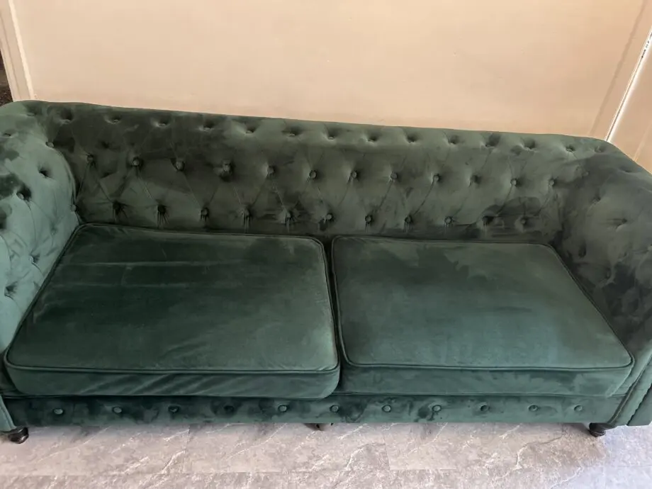 Home detail Chesterfield green sofa
