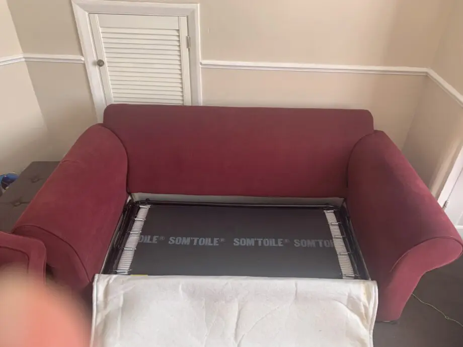 Divani Plush Burgundy 2 Seater Sofa