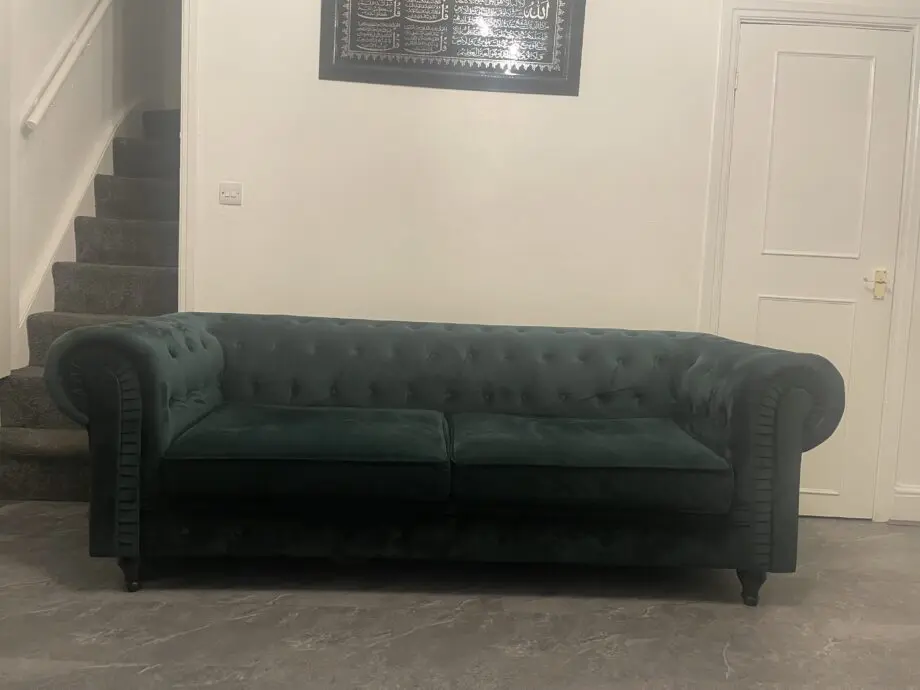 Home detail Chesterfield green sofa
