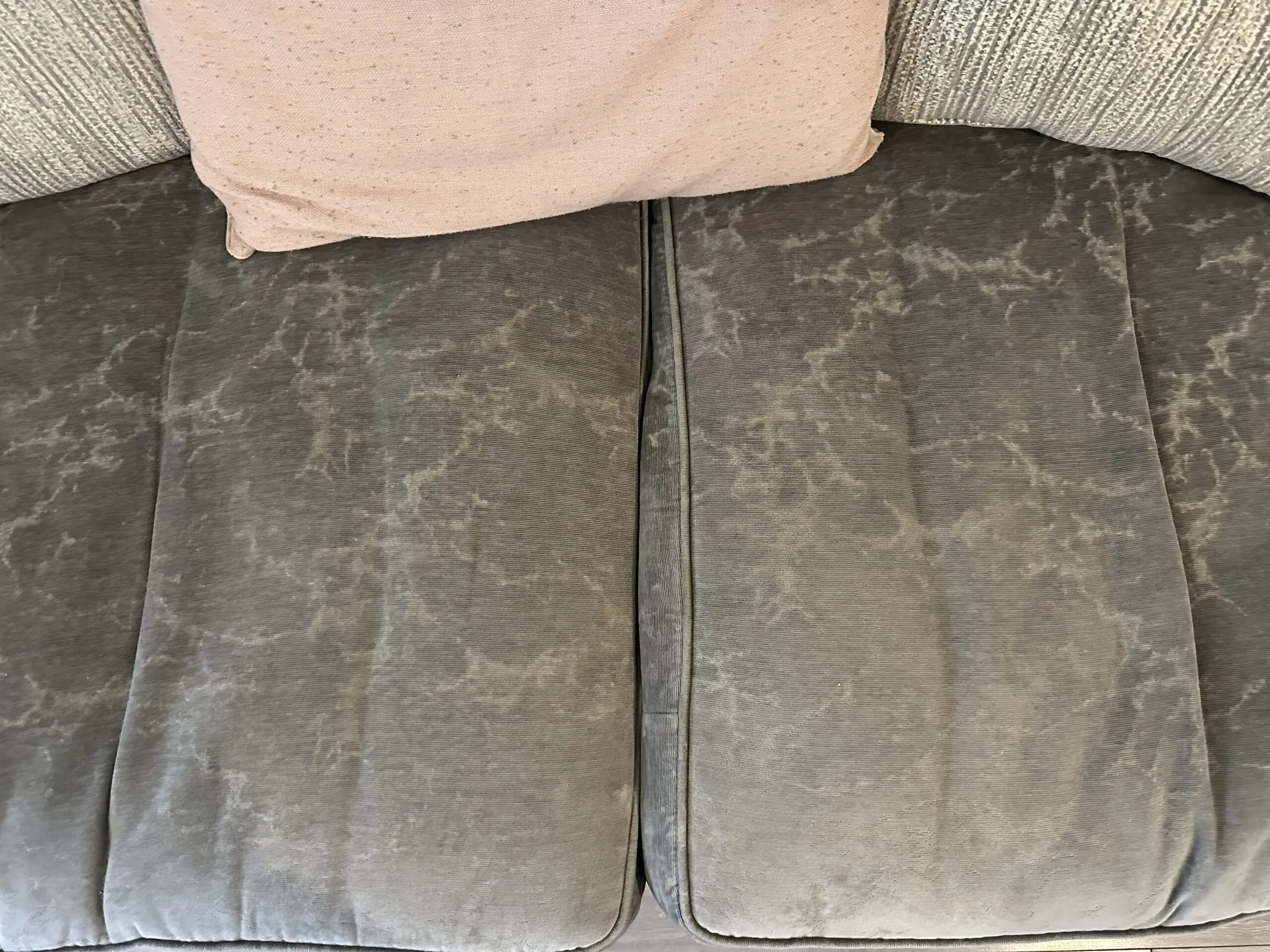 Lucas Furniture Grey 4 seater + Snuggler