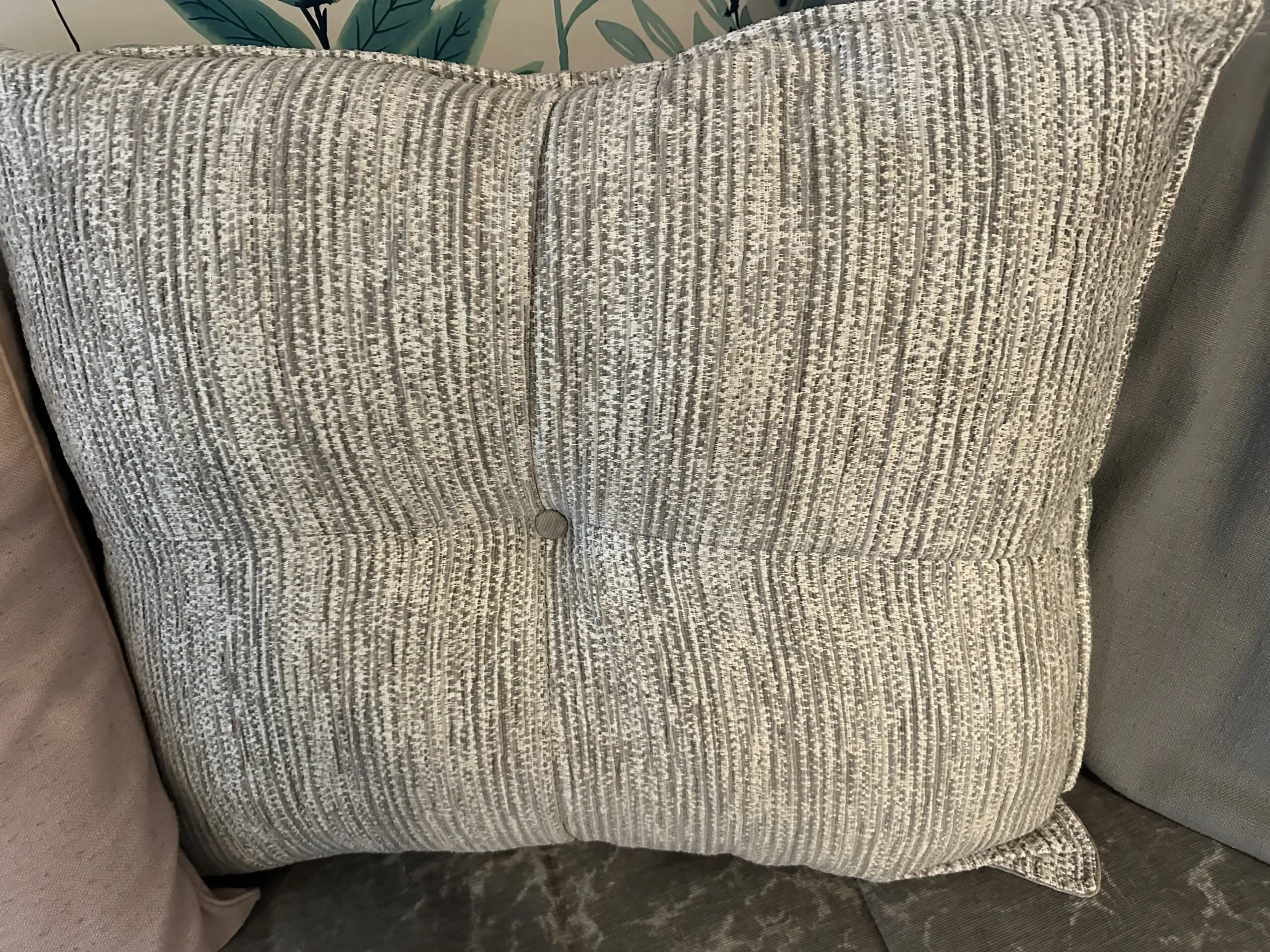 Lucas Furniture Grey 4 seater + Snuggler