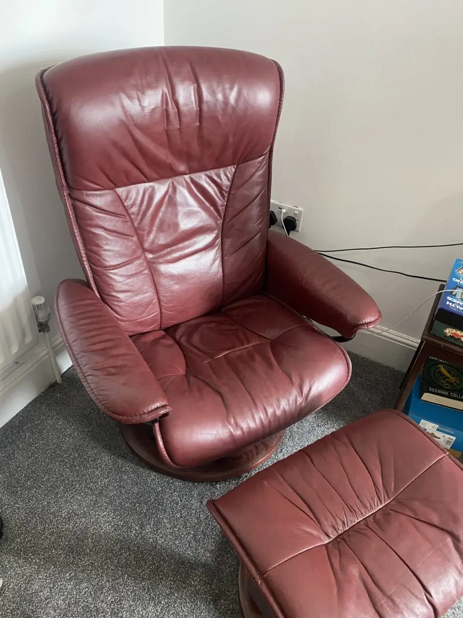 Ekorness Leather Reclining chair with footstool