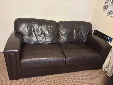 Large 2-3 seater leather sofa and matching armchair