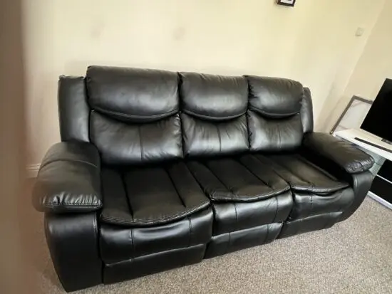 Black manual recliner sofas