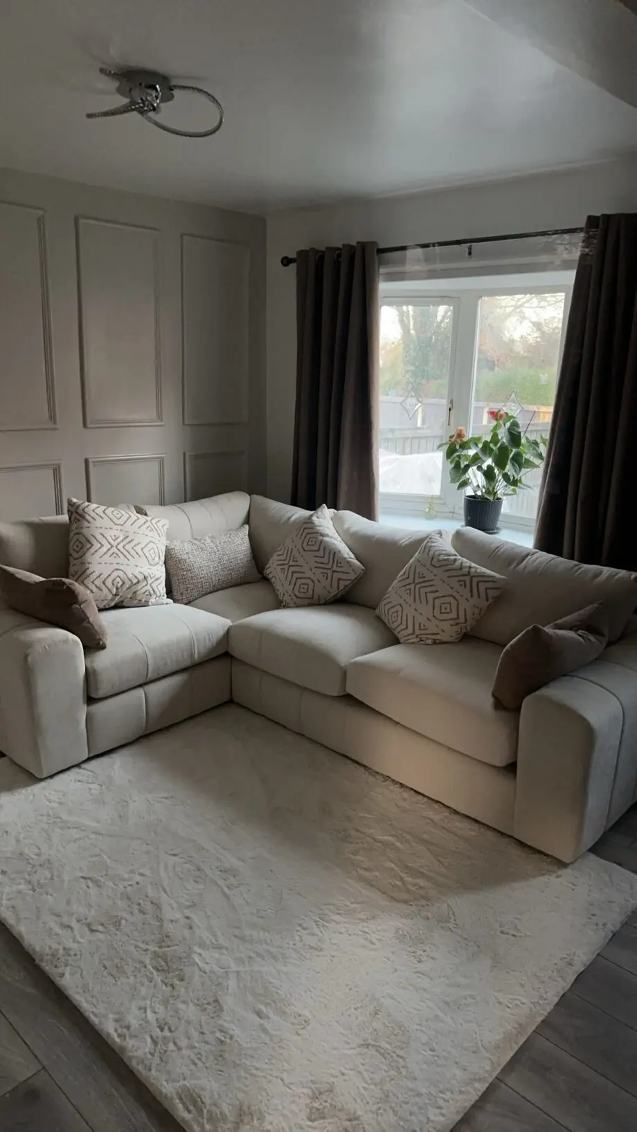 Soho cream boucle sofa