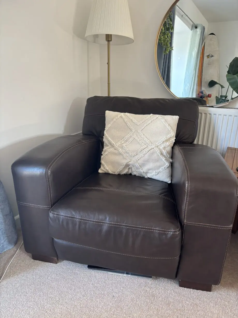 Brown leather 3 seater & armchair sofa