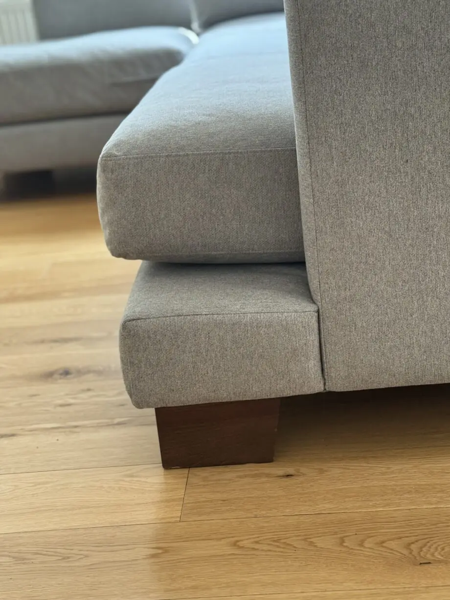 Corner Sofa, great condition, light grey colour, built to last