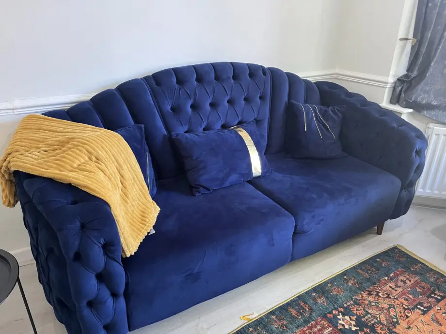 Navy blue velvet sofa set with cousins