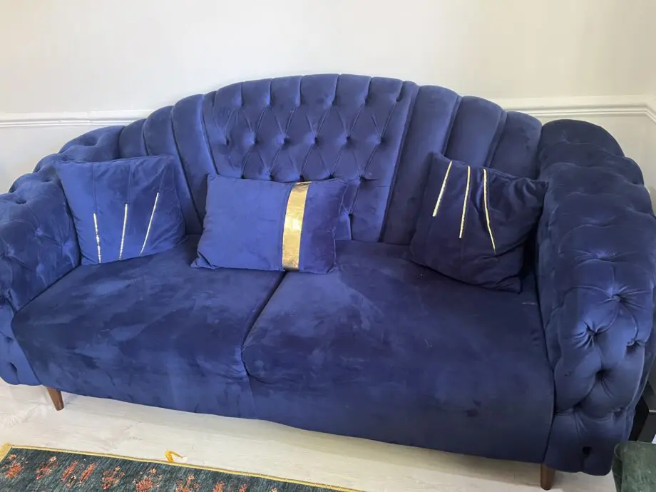 Navy blue velvet sofa set with cousins