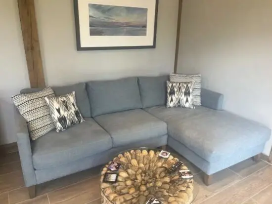 Izzy Small Rhf chaise sofa in holkham norfolk cotton in pale blue