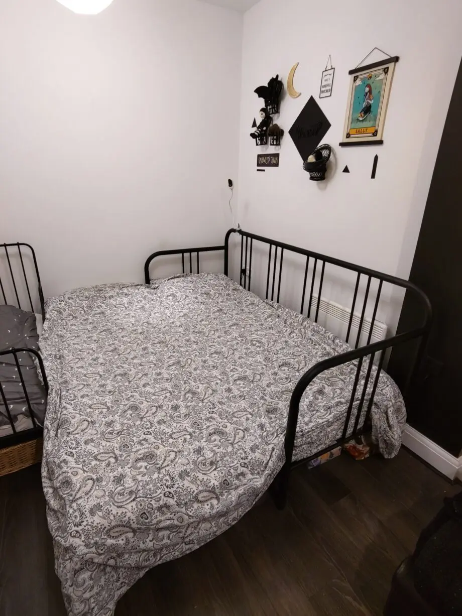 IKEA Fyresdal Day Bed w/ Vannareid Mattresses