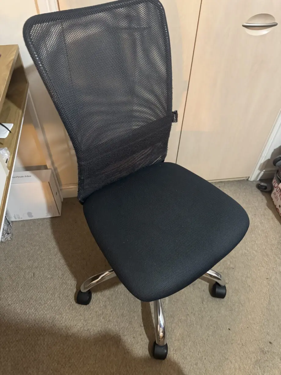 Revolving chair