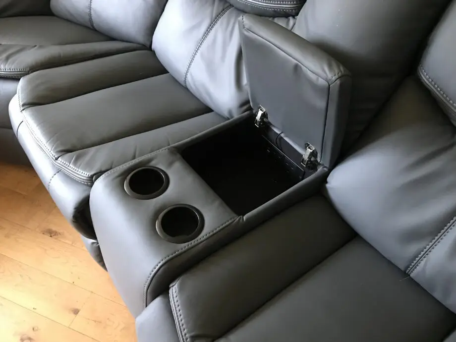 Sofashop Electric reclining leather corner sofa with chargers & cup holders