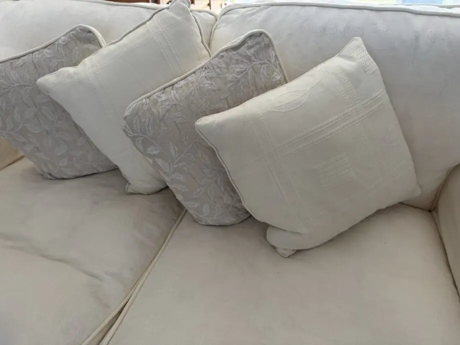 Dfs 3 piece suite in cream.
