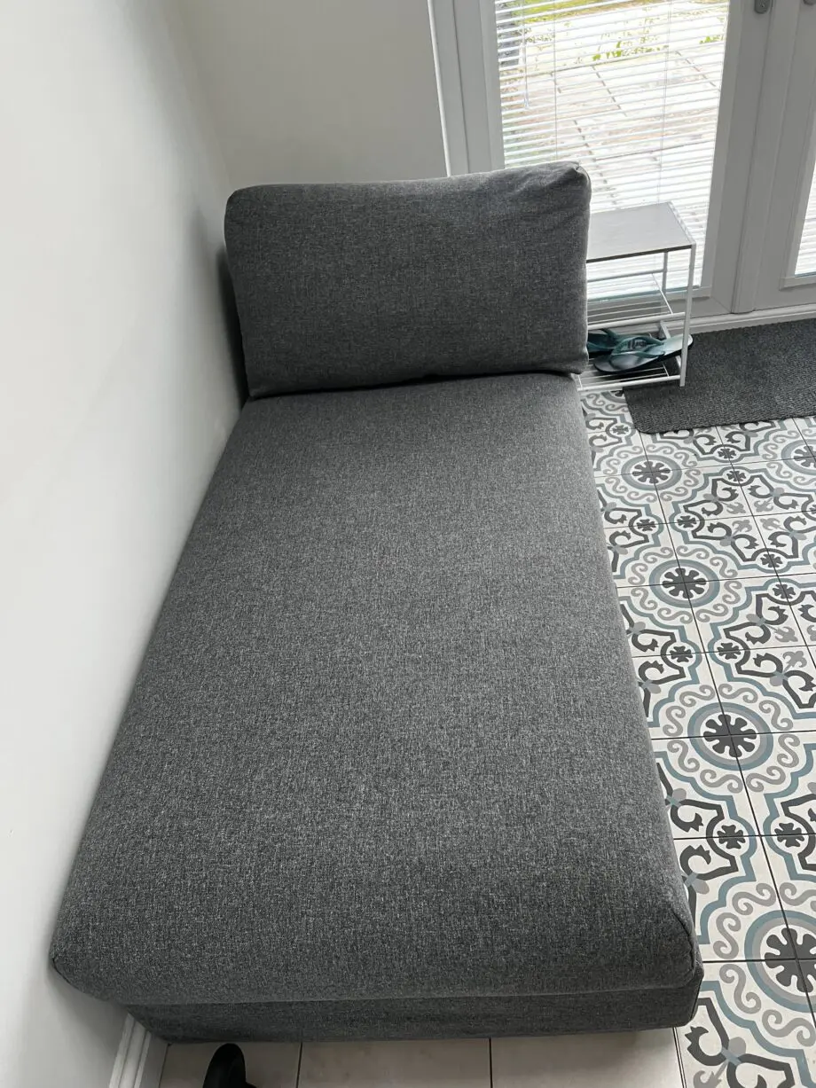 4-seater sofa with chaise lounge (storage)