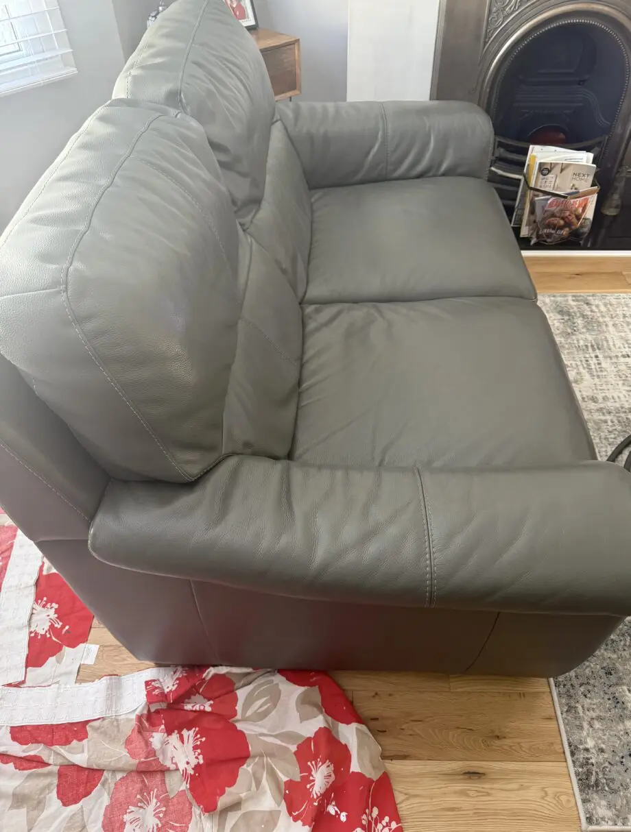 Leather sofa set