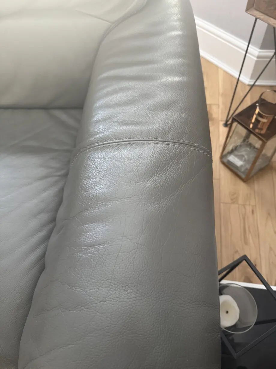 Leather sofa set