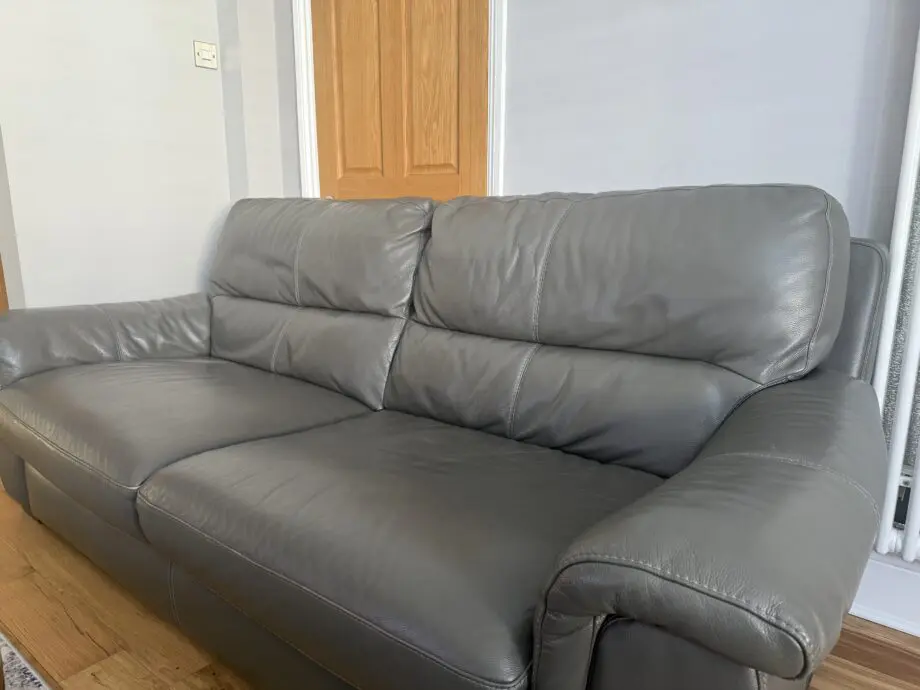 Leather sofa set