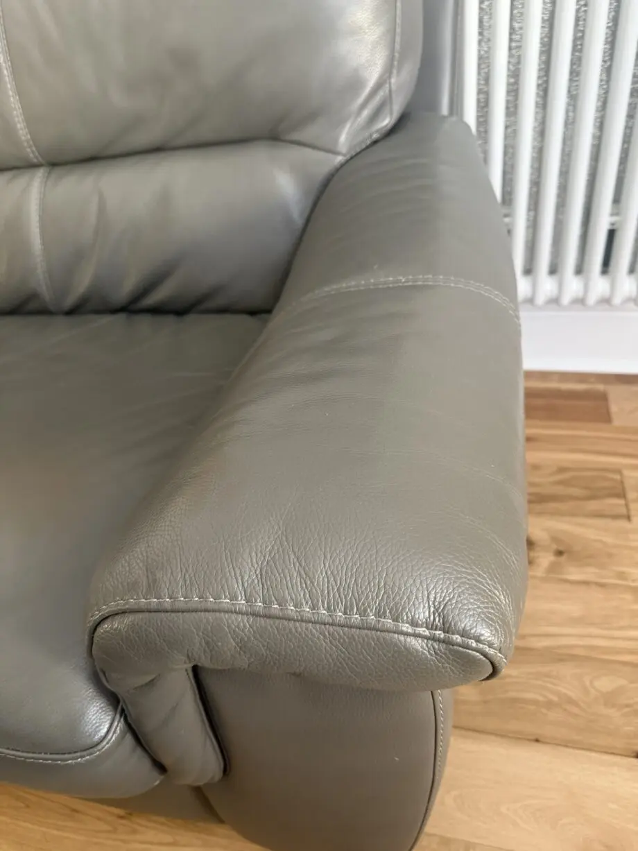 Leather sofa set