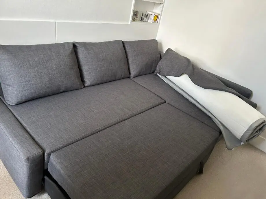 IKEA FRIHETEN / KLAGSHAMN Corner sofa-bed with storage and a mattress topper